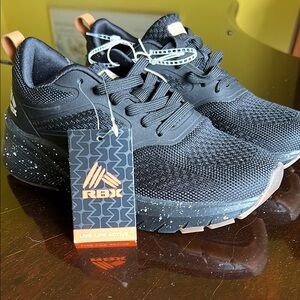 Reebox Galia  Women’s Black Athletic Shoes, New with Tags, Flecks on Soles, sz 6